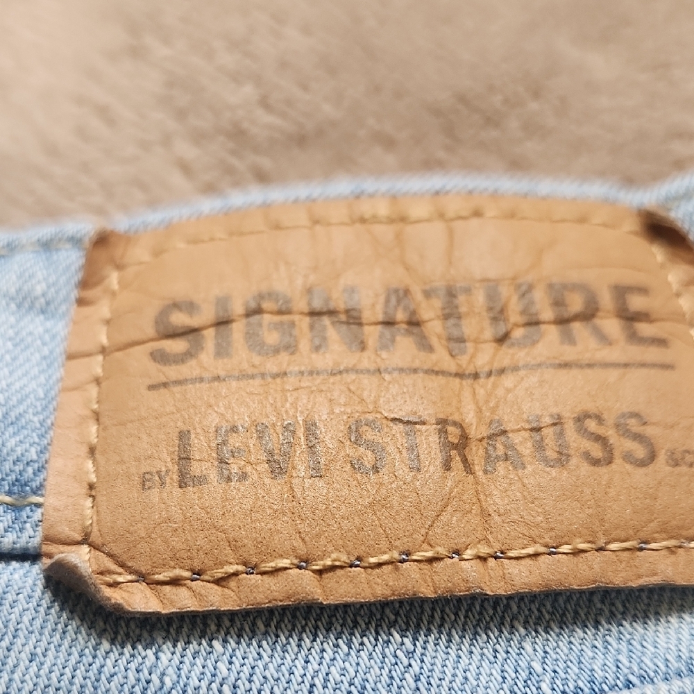 Signature by Levi Strauss Light Blue, Cuffed Hem, Jean Shorts - Picture 7 of 8